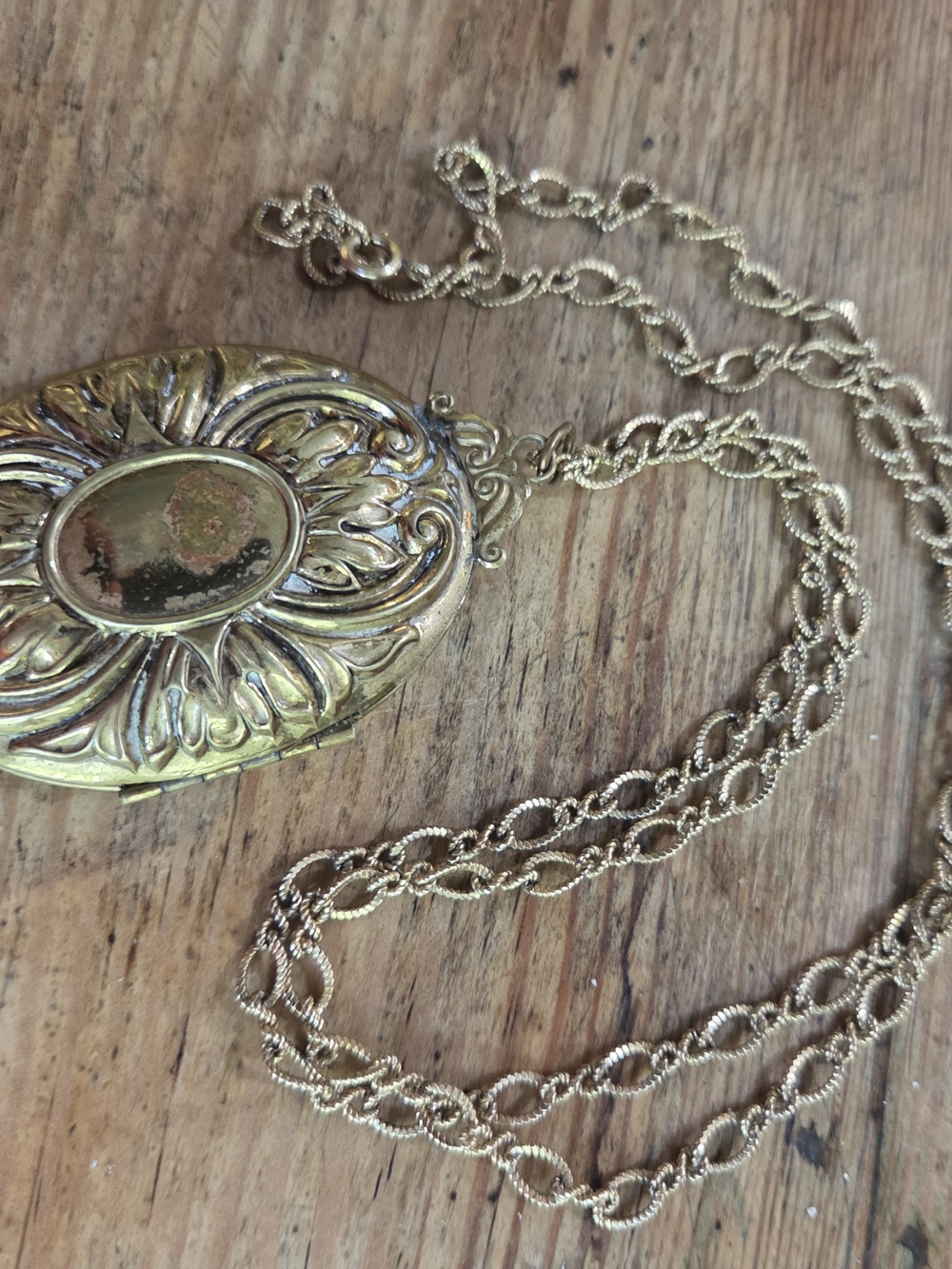 Gold-Tone Vintage Locket Necklace - Elegant Floral Medallion